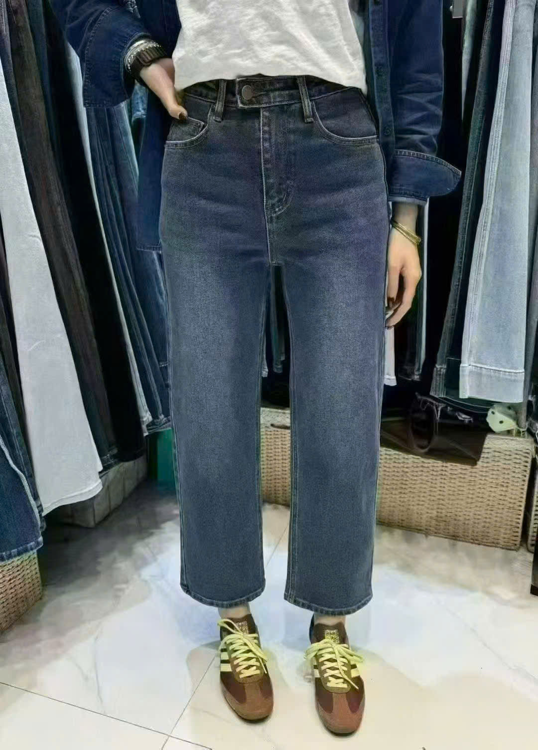JEAN007V006