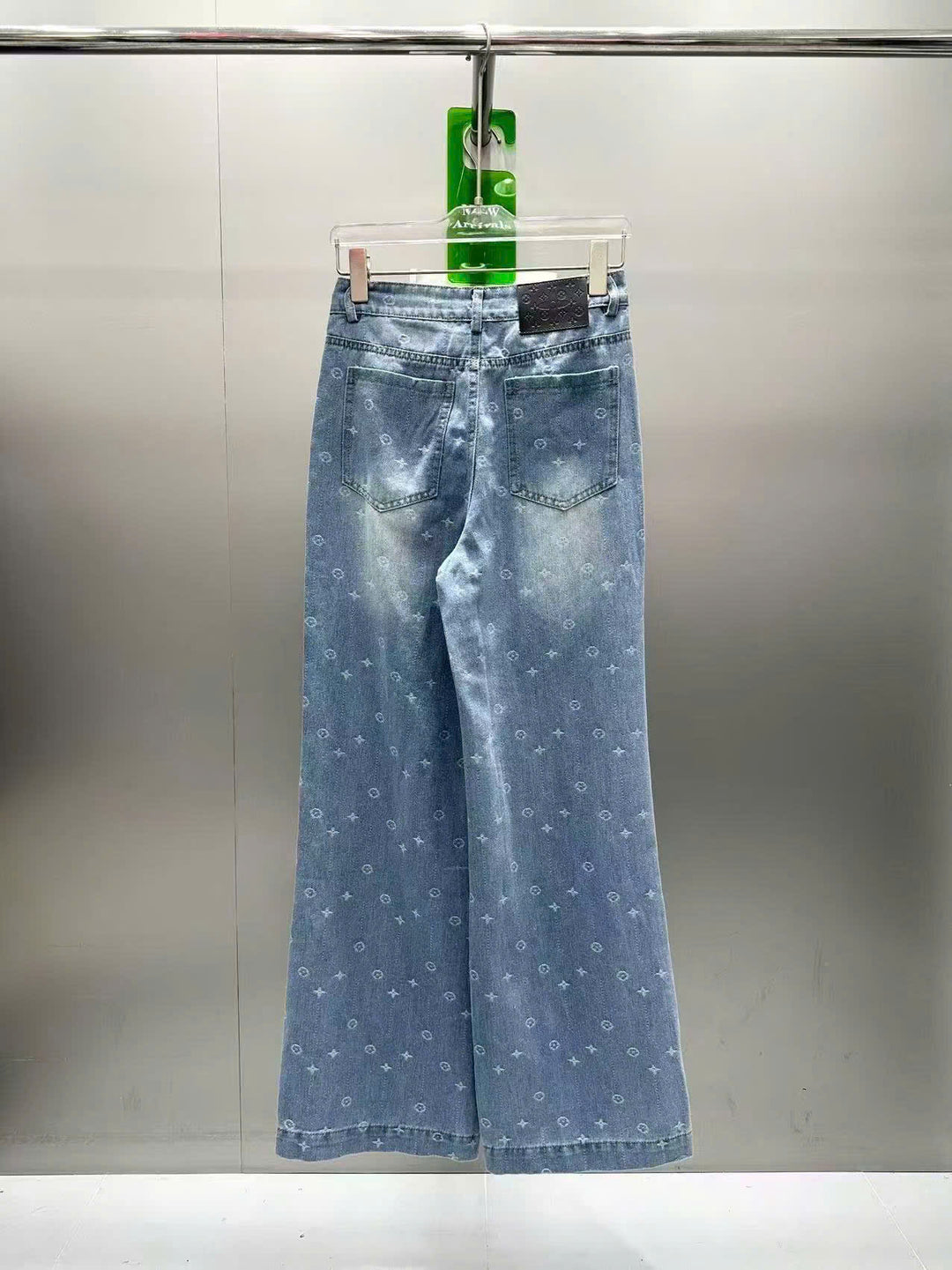 JEAN005V001